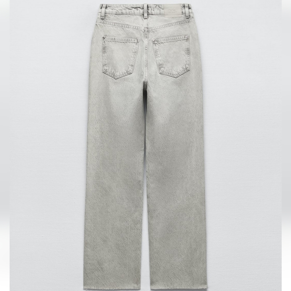 Zara High Waisted Straight leg Jeans - Picture 8 of 11